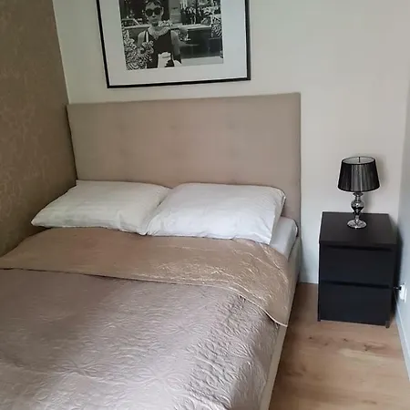 Okrzei Apartament *